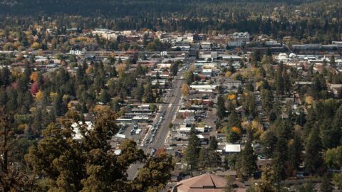 Panoramic view of Bend, Oregon with Cascade mountains in the distance